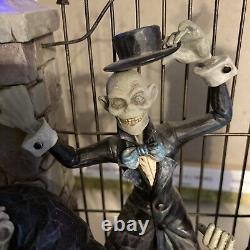 Disney Haunted Mansion Enesco Jim Shore Hitchhiking Ghosts Light LED Traditions