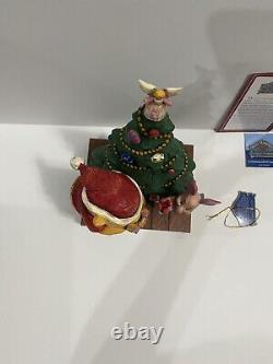 Disney Jim Shore Winnie the Pooh Piglet A Gift of Friendship Christmas