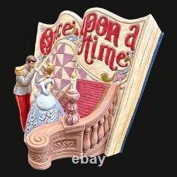 Disney Showcase Enesco Cinderella and Prince Charming Once Upon A Time Figurine
