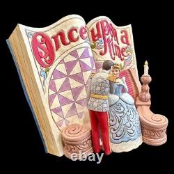 Disney Showcase Enesco Cinderella and Prince Charming Once Upon A Time Figurine