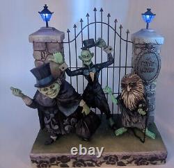 Disney Showcase Haunted Mansion light up Hitchhiking Ghosts #4013991 Jim Shore