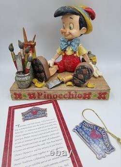 Disney Showcase Traditions Pinocchio Carved From The Heart 4005220