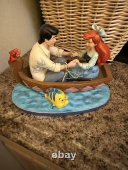 Disney The Little Mermaid Jim Shore Waiting For a Kiss Figurine 4055414