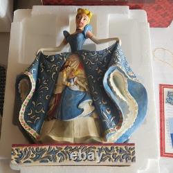 Disney Traditions Cinderella Romantic Waltz Figurine Jim Shore Enesco