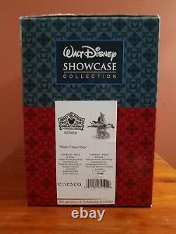 Disney Traditions Jim Shore Aladdin & Jasmine Magic Carpet Ride Music Box Lights