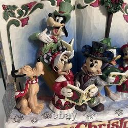 Disney Traditions Jim Shore Merry Christmas Figurine Mickey Minnie 6002840 NOB