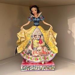 Disney Traditions Jim Shore Showcase Collection Snow White Folk Art Figurine