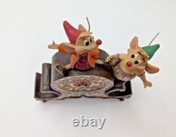 Disney Traditions Showcase A Stitch in Time Figurine Jaq & Gus Cinderella Clock