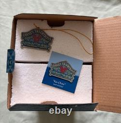 Disney Traditions Showcase Cars Ka-Chow Lightning McQueen Enesco BRAND NEW