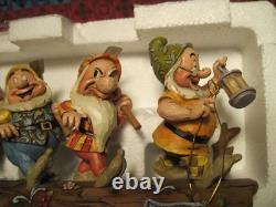 Disney Traditions Showcase Enesco Homeward Bound seven Dwarfs sculpture figure