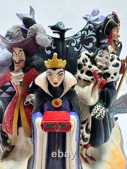 Disney Villains Showcase Collection, Carved by Heart Jim Shore, 6010880