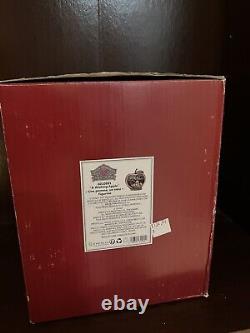 Enesco 6010881 Disney Traditions Snow White Seven Dwarfs Apple Scene Figurine 8