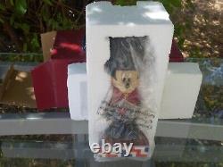 Enesco Disney Traditions Greetings from England Mickey Figurine 4043630