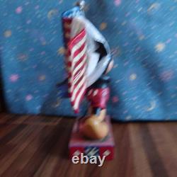 Enesco. Disney Traditions Mickey