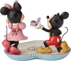 Enesco Disney Traditions by Jim Shore Mickey and Minnie Mouse A Magical Moment R