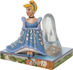 Enesco Jim Shore Disney Traditions Cinderella with Glass Slipper 5.39 Inch