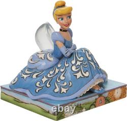 Enesco Jim Shore Disney Traditions Cinderella with Glass Slipper 5.39 Inch