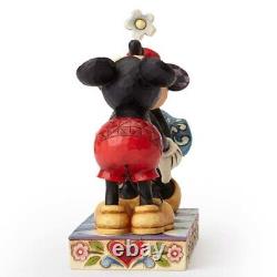 Enesco Mickey & Minnie Kiss Disney Traditions Figure