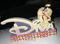 Enesco Walt Disney Showcase Collection Disney Traditions by Jim Shore Cruella