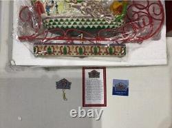 JIM SHORE Disney Traditions LAUGHING ALL THE WAY Mickey Pluto Christmas Shelf7