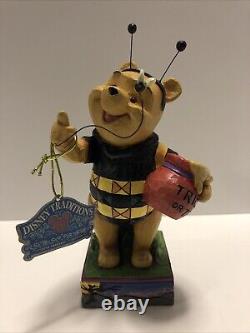 JIM SHORE Disney Traditions Showcase Collection Bumble Pooh 4057950 ENESCO