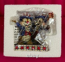 Jim ShoreDisneyHooray for the USAChip & Dale40452364th of JulyNew in Box