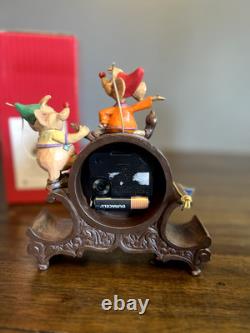 Jim Shore Disney Stitch in Time Jaq & Gus Clock Statue Used