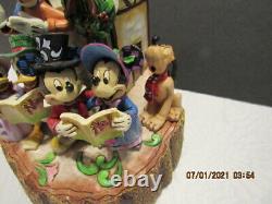 Jim Shore Disney Traditions 2015 Holiday Harmony Caroling Carved By Heart Fig