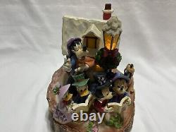 Jim Shore Disney Traditions Holiday Harmony Lighted Figurine