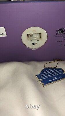 Jim Shore Disney Traditions Illuminating Fright On Halloween Night 4023548 Box