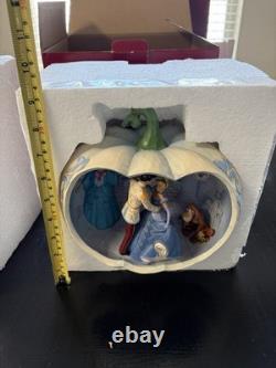 Jim Shore Disney Traditions Love at First Sight 6011926 Cinderella Pumpkin O 7