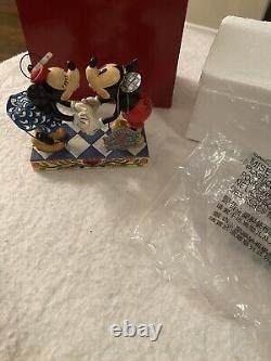 Jim Shore Disney Traditions Mickey Mouse & Minnie Smooch For My Sweetie SIGNED