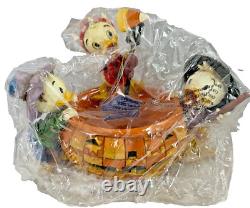 Jim Shore PLAYING TRICKS and SHARING TREATS Disney Traditions Halloween 2006 Box