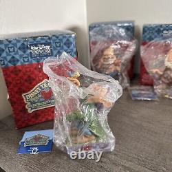 Walt Disney Showcase Collection 7 Dwarfs Figurines Traditions Jim Shore Enesco