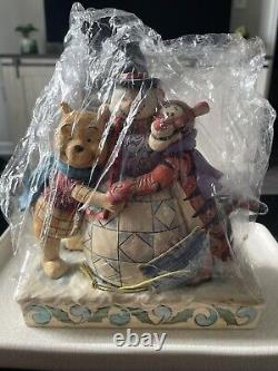 Walt Disney Showcase Collection Traditions Pooh And Tigger with Snowman
