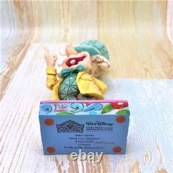 Alice au pays des merveilles Figurine du Chapelier fou Boutique de chapeaux Gym Shore Disney Tradition Enesco