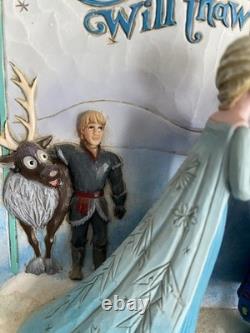 Collection Showcase Disney Traditions Jim Shore La Reine des neiges Acte d’amour Elsa Anna