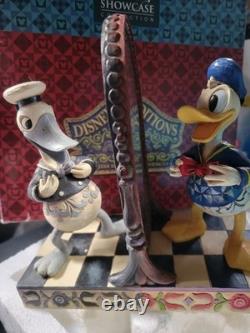 Collection Showcase des Traditions Disney Enesco Donald Duck Toujours aussi Charmant