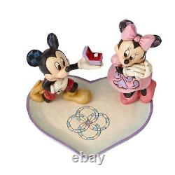 Collection Traditions Disney Enesco par Jim Shore Mickey et Minnie Mouse A Ma