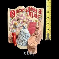 Disney Showcase Enesco Cendrillon et le Prince Charmant Figurine Il était une fois