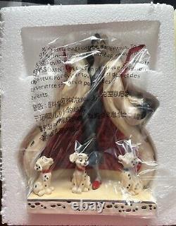 Disney Tradition Cruella De Vil Figurine Jim Shore Le Mignon & Le Cruel