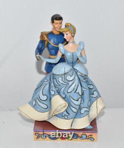 Disney Traditions Cendrillon Prince Royal 6 Vitrine de Romance Jim Shore 4015340