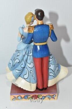 Disney Traditions Cendrillon Prince Royal 6 Vitrine de Romance Jim Shore 4015340