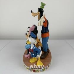 Disney Traditions Jim Shore La bande est au complet Figurine 4056752 Mickey Minnie