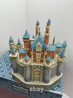 Disney Traditions Jim Shore Le Château du Vrai Amour 4011140 Figurine avec Boîte Aurora