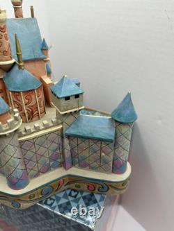 Disney Traditions Jim Shore Le Château du Vrai Amour 4011140 Figurine avec Boîte Aurora