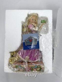 Disney Traditions Jim Shore Loyauté et amour Raiponce Pascal Figurine Princesse