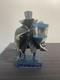 Disney Traditions Jim Shore Manoir Hant&eacute;e Figurine Du Fant&ocirc;me De La Bo&icirc;te &agrave; Chapeau
