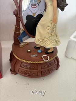 Disney Traditions Reflets Sinistres Scène de Vanessa Vanity avec Ursula 6016343
