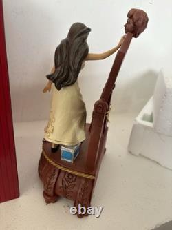 Disney Traditions Reflets Sinistres Scène de Vanessa Vanity avec Ursula 6016343